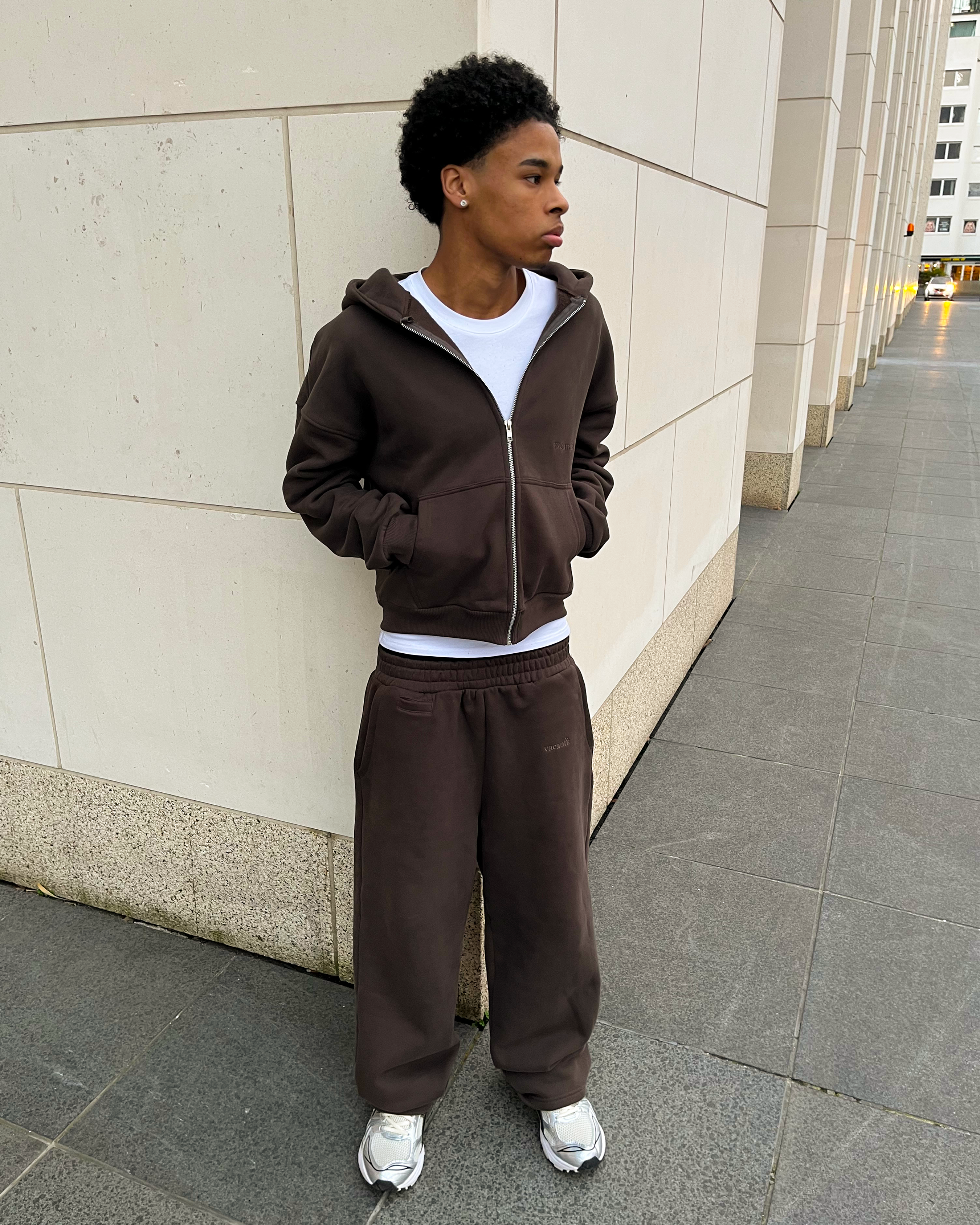 ZIP UP - CHOCOLATE BROWN